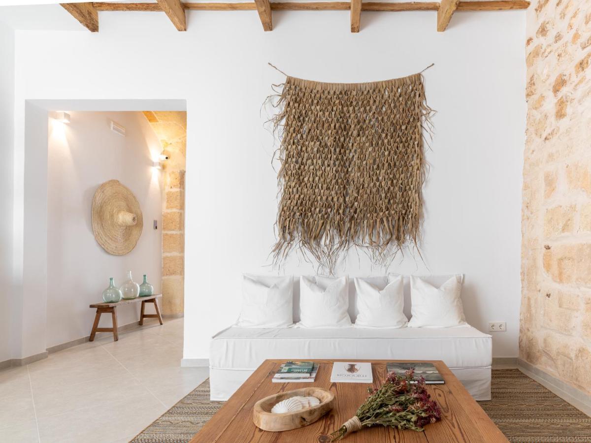 S'Enclova Petit Hotel シウタデリャ エクステリア 写真