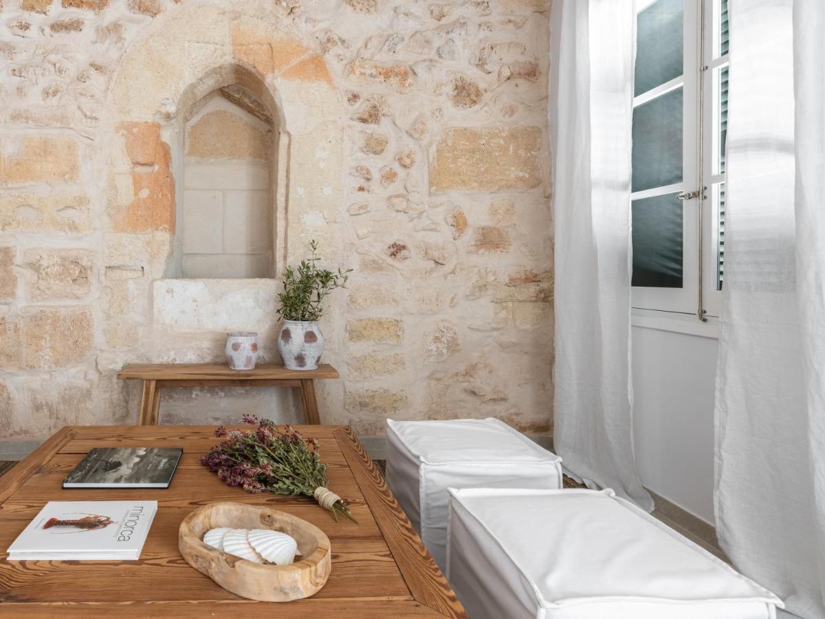 S'Enclova Petit Hotel シウタデリャ エクステリア 写真