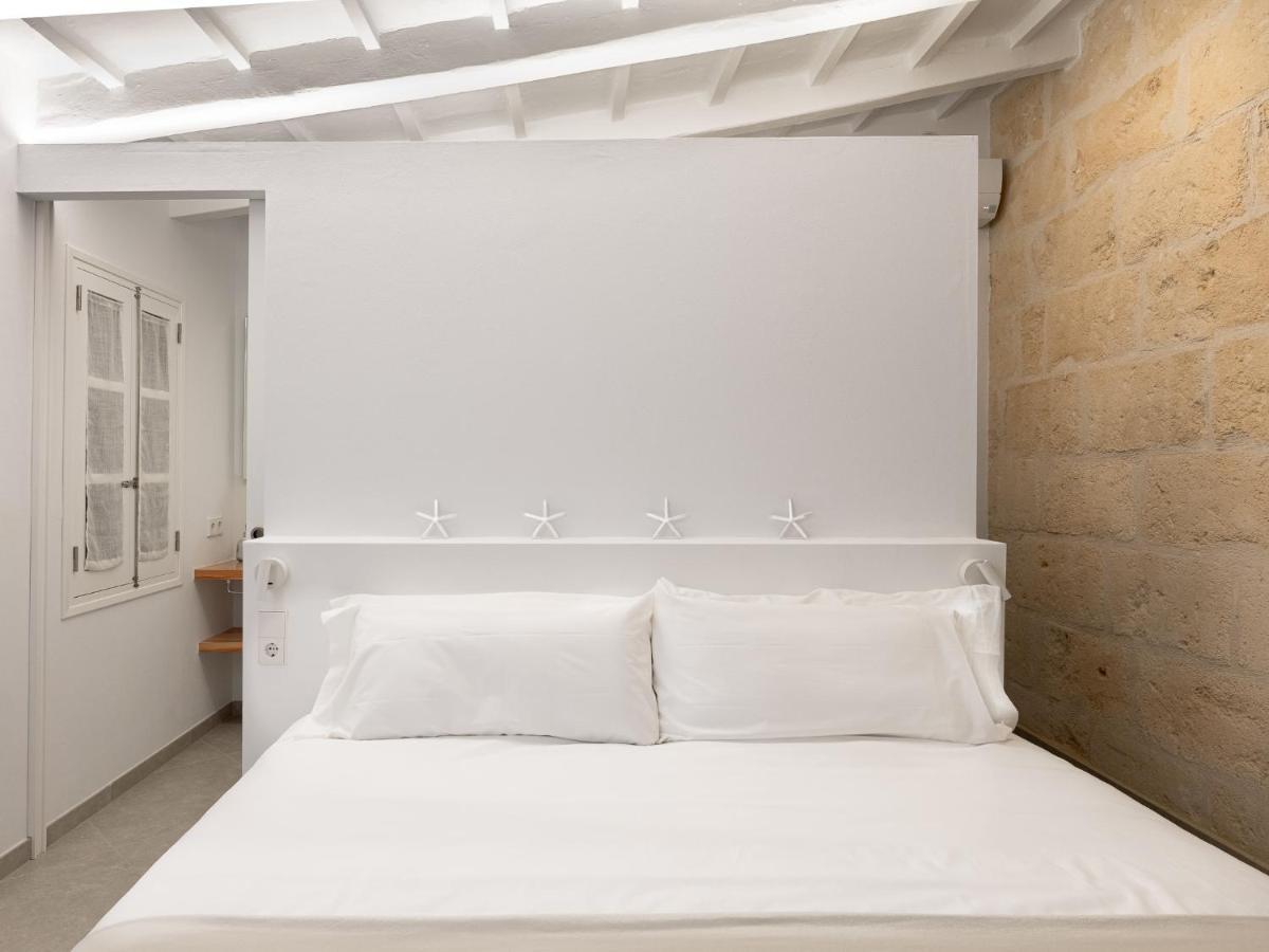 S'Enclova Petit Hotel シウタデリャ エクステリア 写真